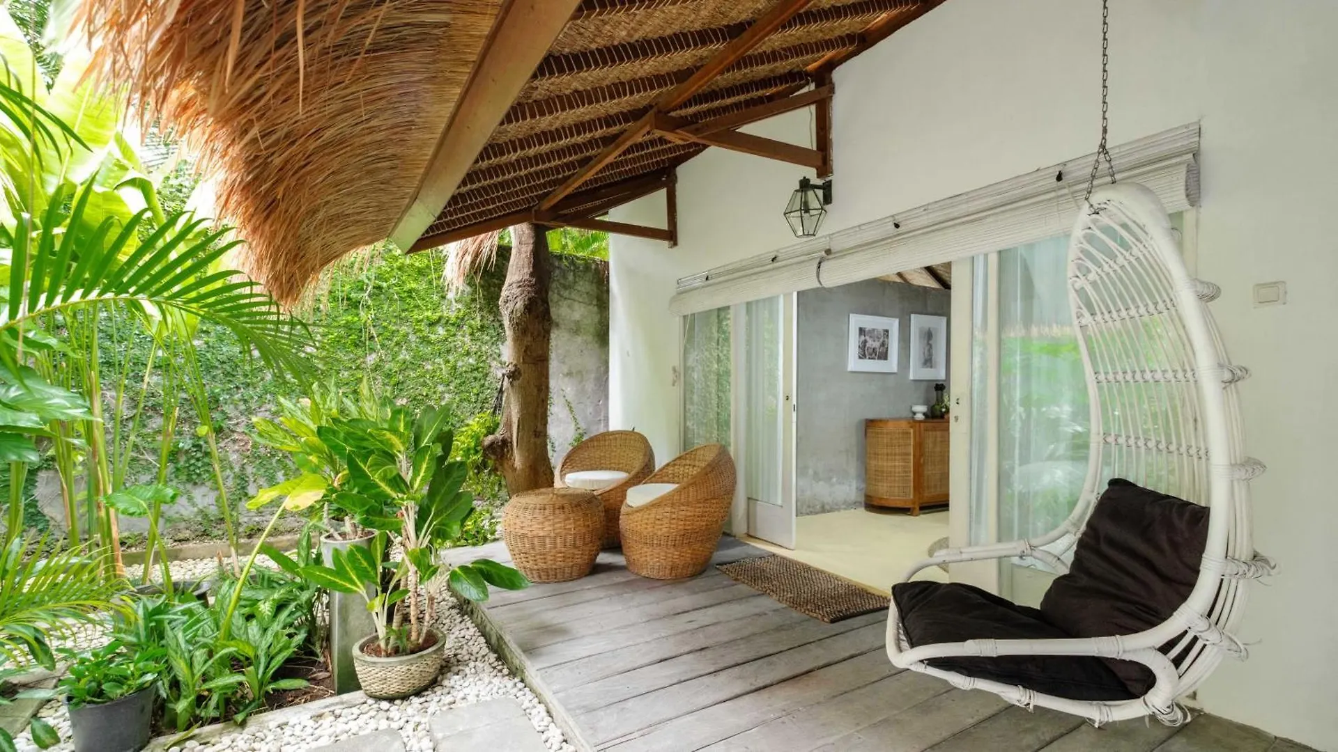 Villa Celeste By Villa Finder Seminyak Indonesien