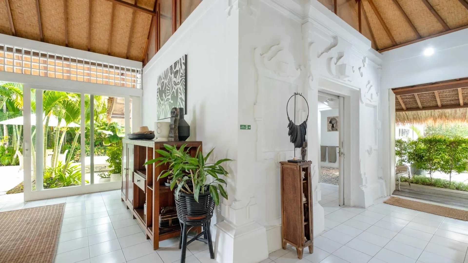 Villa Celeste By Villa Finder Seminyak